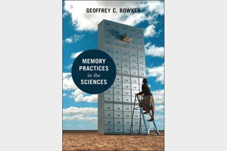 Memory Practices in the Sciences